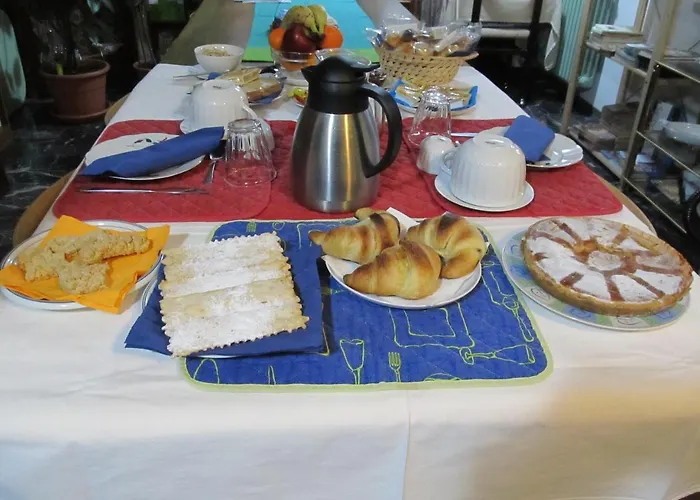 לינה וארוחת בוקר Da Nina 4*